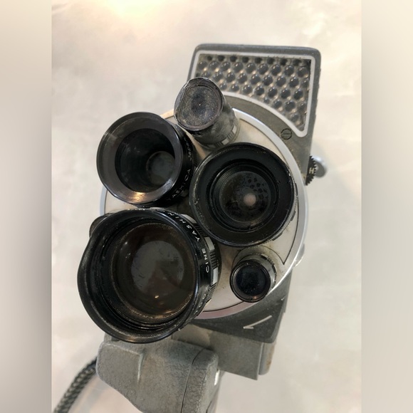 Vintage Yashica 8-E III Film Movie Camera with Pistol Grip Handle - Not tested - Picture 5 of 16